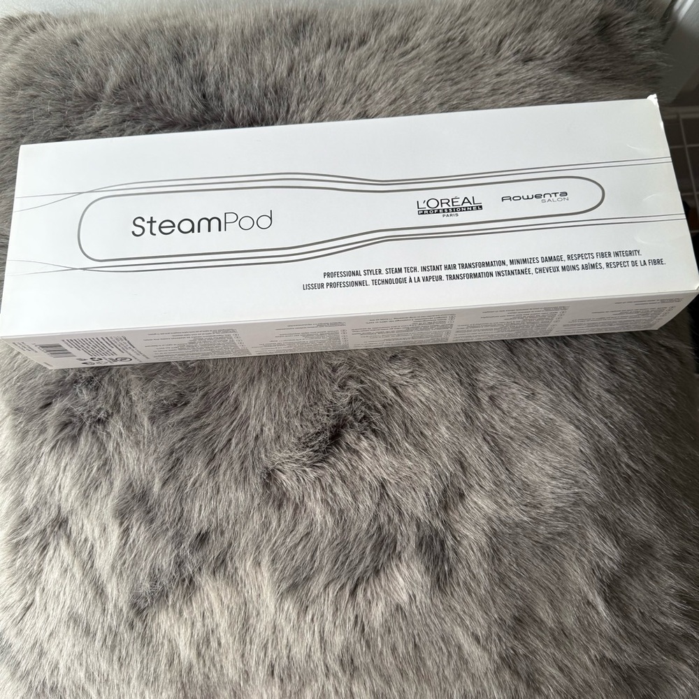 *NIB* L’Oréal SteamPod Flat Iron & Styler